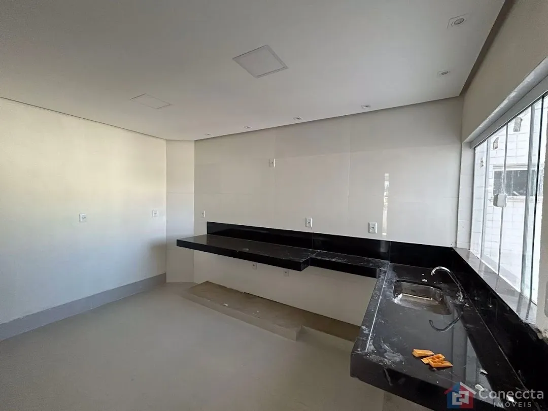 Imagem Apartamento com 3 dormitórios à venda, 105 m² por R$ 680.000,00 - Sobradinho - Patos de Minas/MG