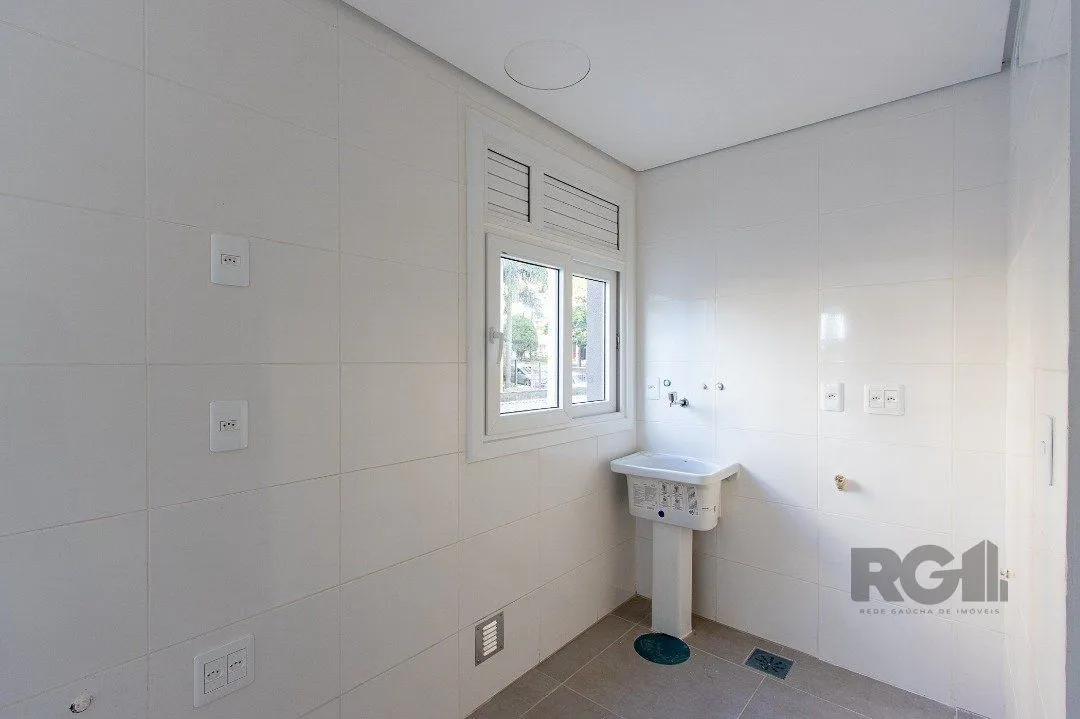 Imagem Cobertura para Venda - 214.34m², 3 dormitórios, sendo 3 suites, 2 vagas - Tristeza