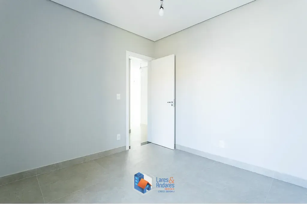 Imagem Casa à venda 3 Quartos 1 Suite 4 Vagas 210M² Vila Albertina São Paulo - SP