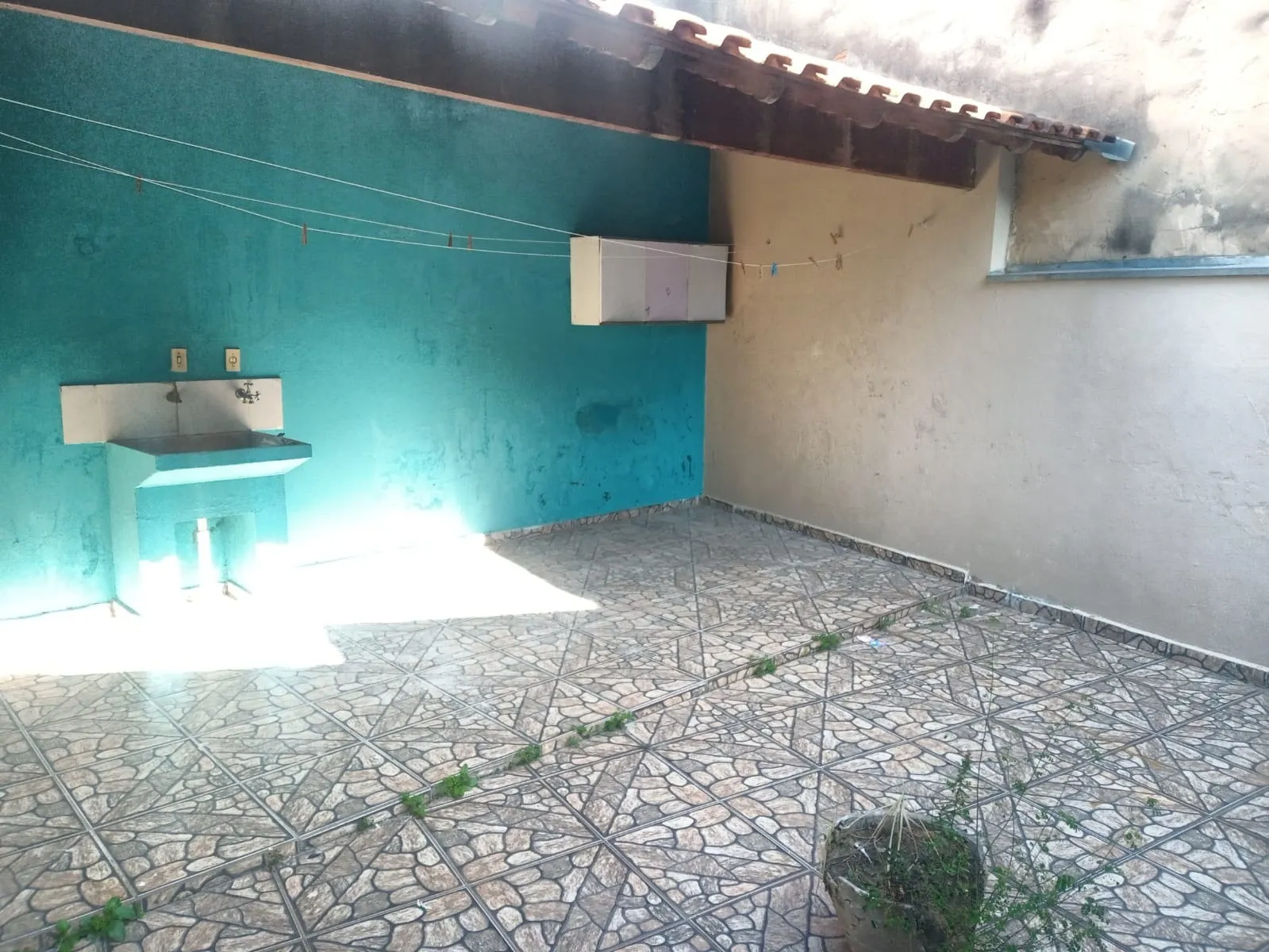 Imagem "Imóvel com 2 Dormitórios e Garagem para 2 Carros em Vila Almeida"