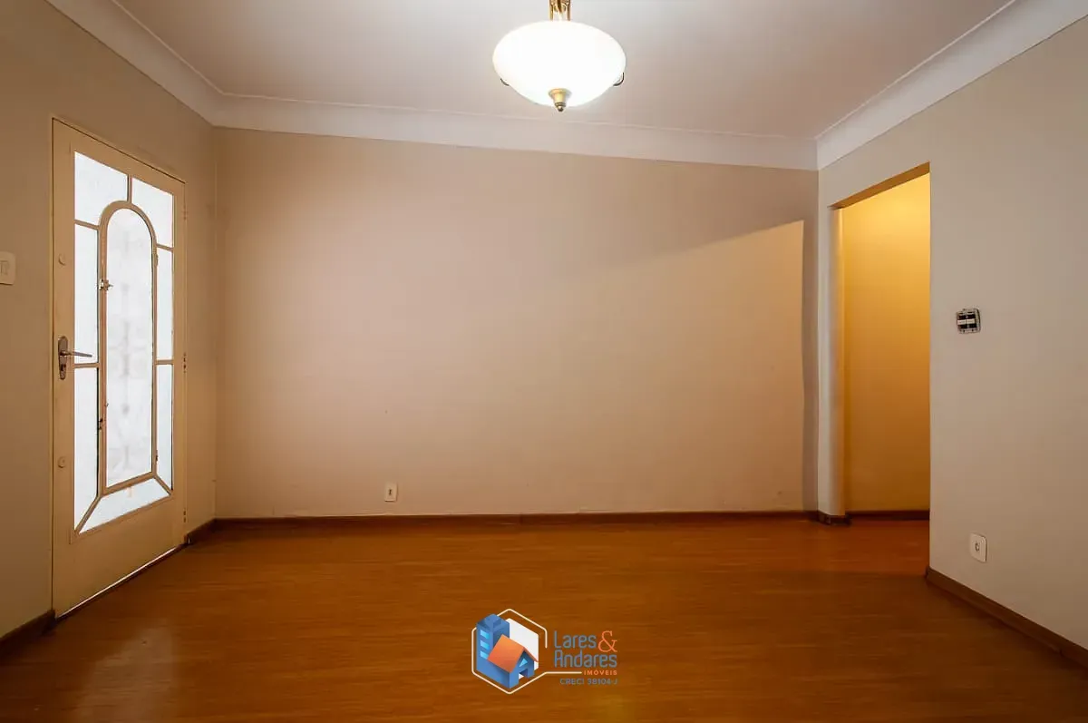 Imagem Sobrado para venda em Perdizes com 2 quartos, sendo 1 suíte, 195m²