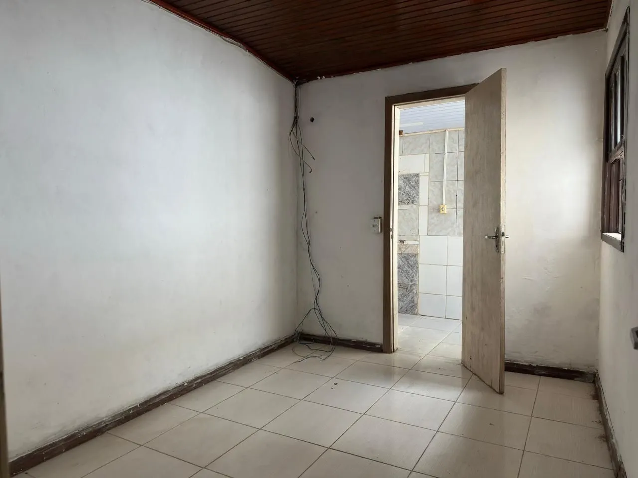 Imagem Casa com 3 dormitórios e edicula para venda e locação no bairro Belém Novo