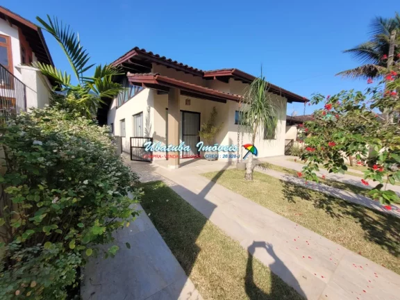 Imagem Linda casa com piscina em condomínio fechado em Ubatuba