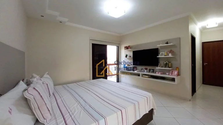 Imagem Casa com 3 suítes à venda - Margem Esquerda - Cachoeira Paulista/SP