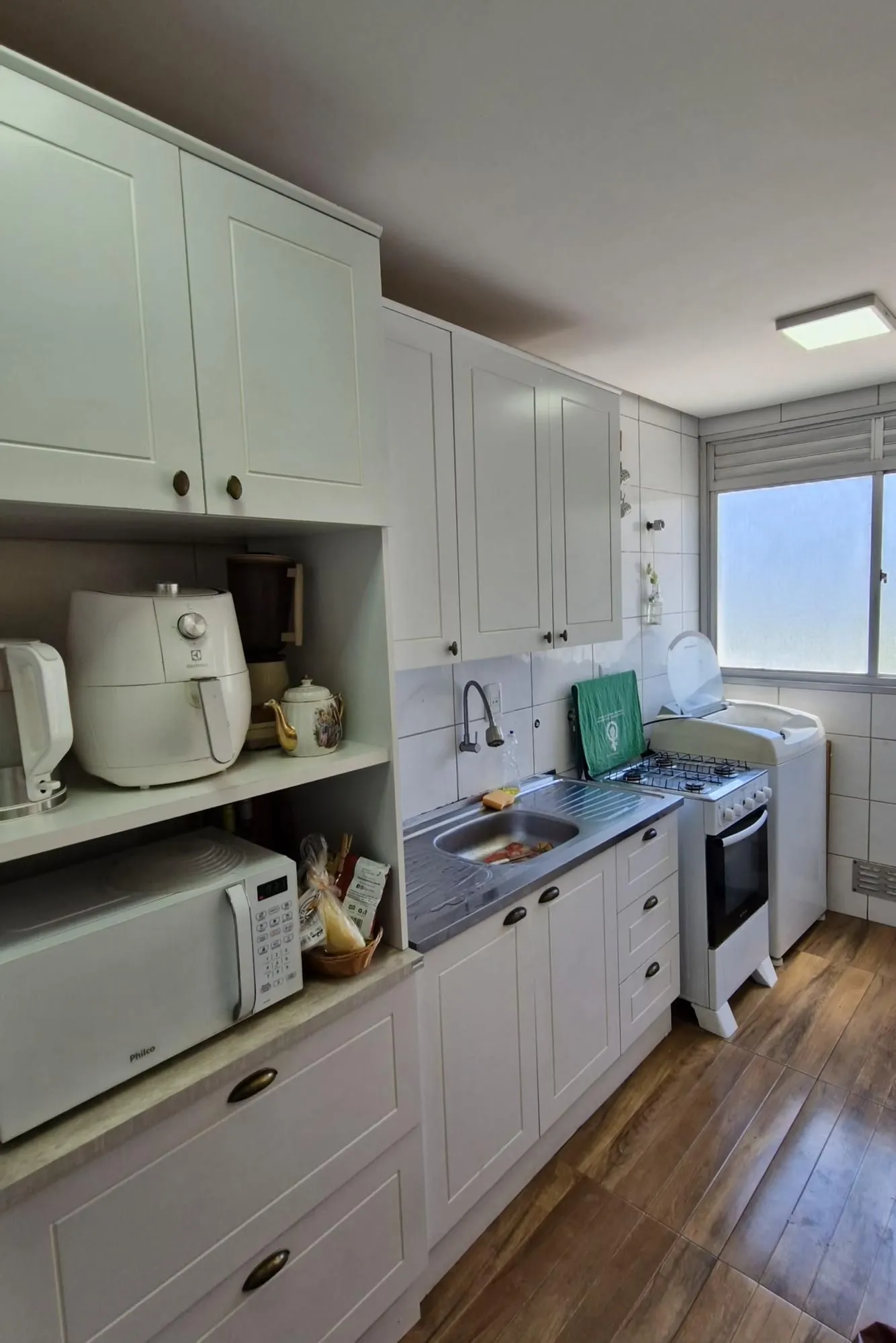 Imagem Excelente Apartamento de dois Dormitórios perto do Bourbon Aparício Borges.