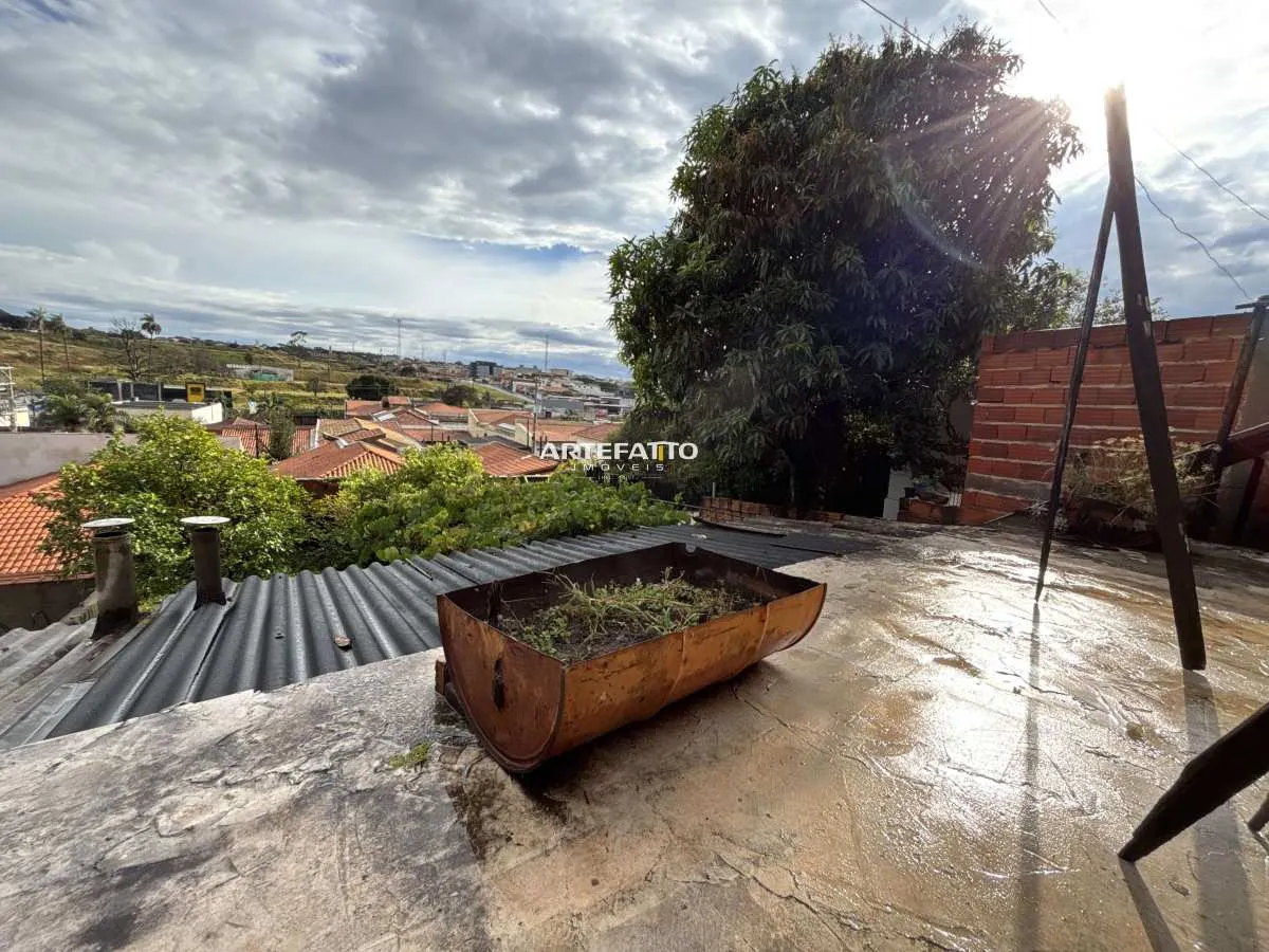 Imagem Casa à venda em Franca, Vila Nossa Senhora das Graças, com 2 quartos, 190m2