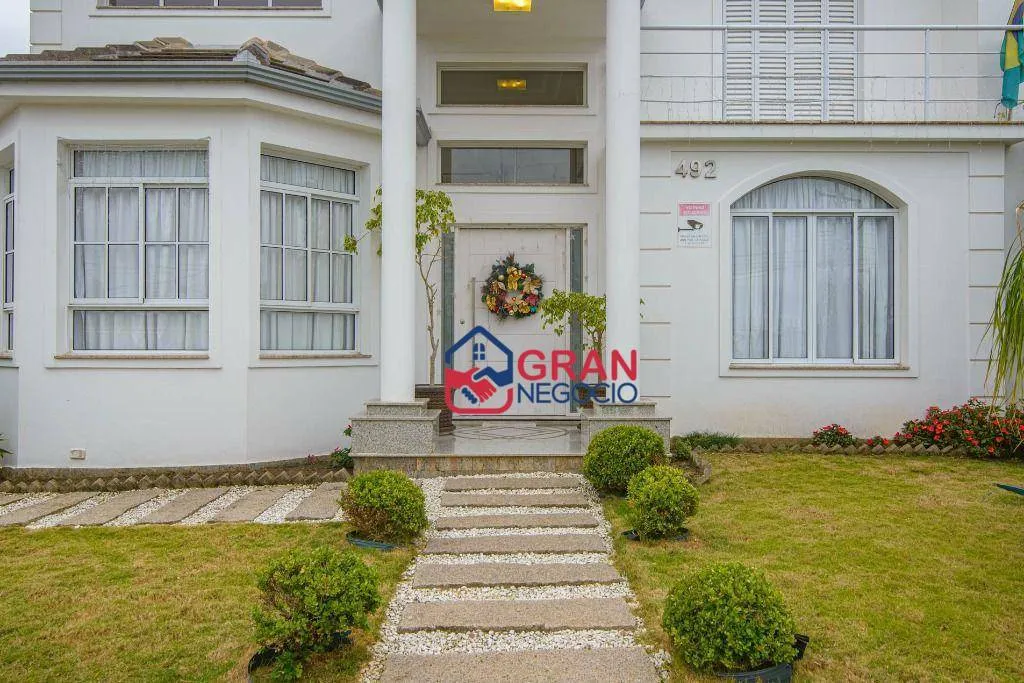 Imagem Casa de Alto Padrão à Venda - Santa Felicidade - Curitiba