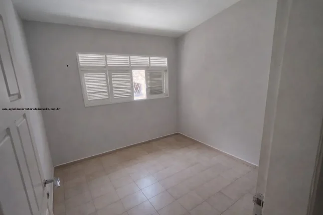 Imagem Casa para Venda em Natal, Pitimbu, 4 dormitórios, 1 suíte, 2 banheiros, 3 vagas