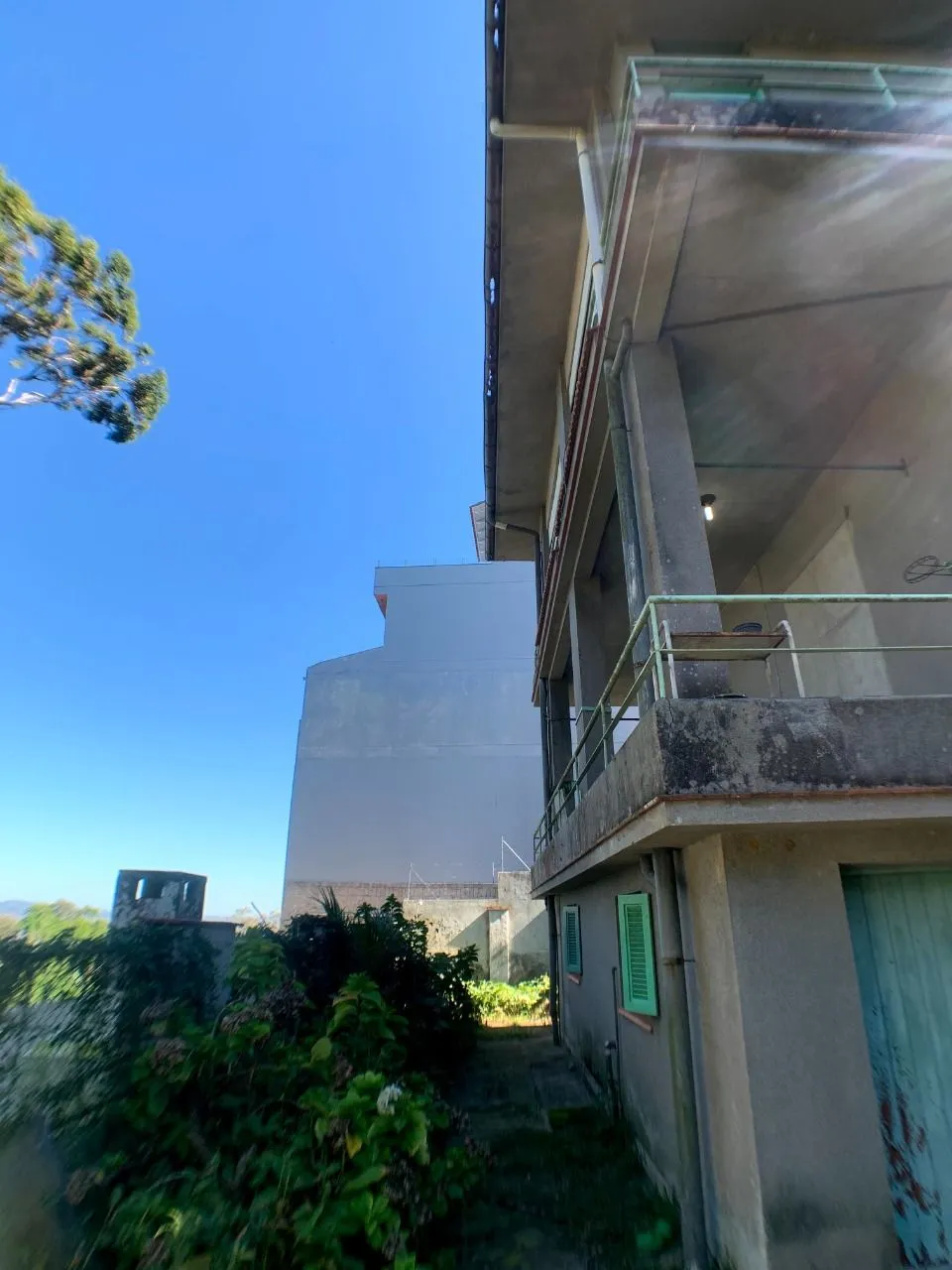 Imagem Terreno para Venda - 1.100m² Com Vista Para o Guaíba