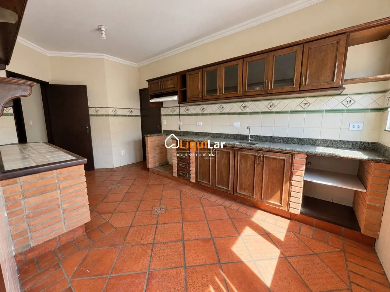 Imagem Casa térrea com 4 suítes no Condomínio Jardim das Paineiras