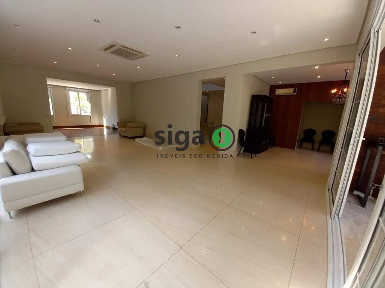 Imagem Casa em Condomínio a venda no Alto da Boa Vista com 4 quartos