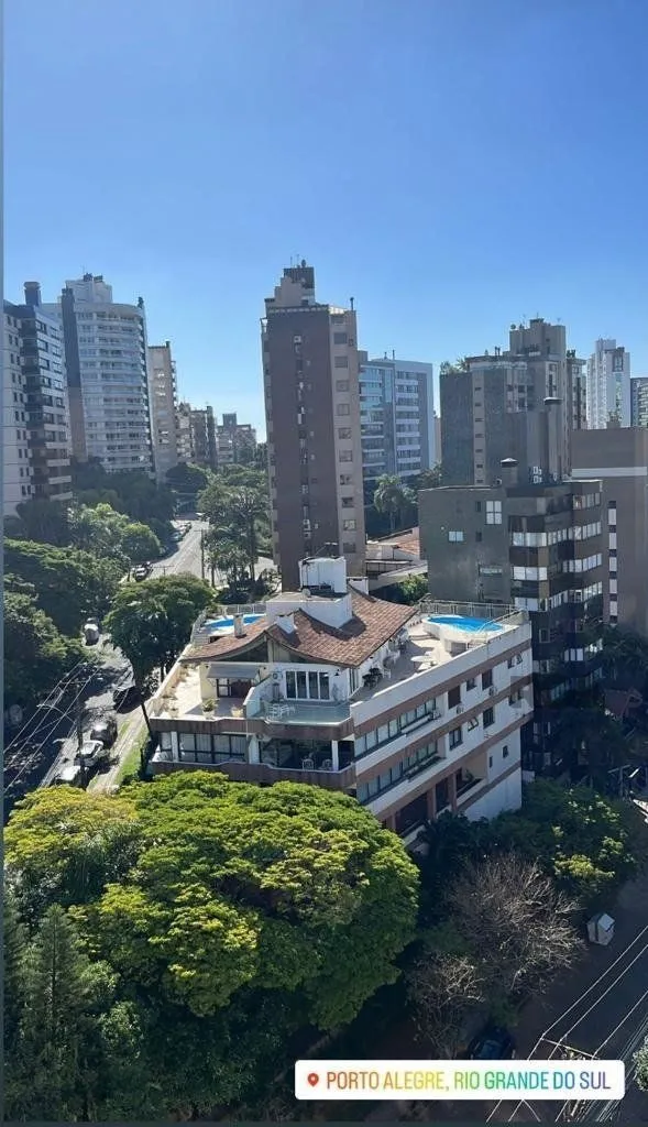 Imagem Vende-se luxuoso apartamento 4 quartos com 4 suítes, 2 vagas coberta, dependência completa, próximo da Encol - 306m² - Auxiliadora
