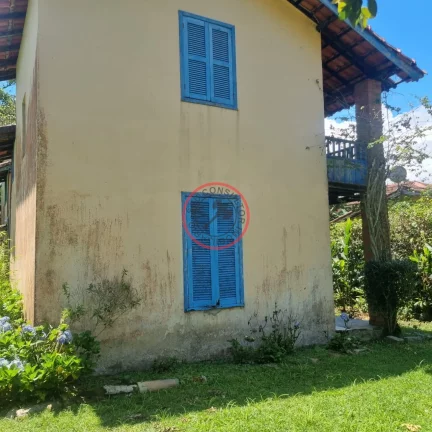 Imagem 2 pequenas Casas na maquinino Bairro MAQUININHA, em um terreno de 700 metros limpo em rua asfaltada , junto a natureza