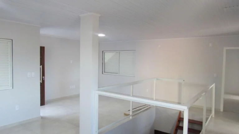 Imagem Casa para Venda em Concórdia, Sintrial, 2 dormitórios, 1 suíte, 2 banheiros