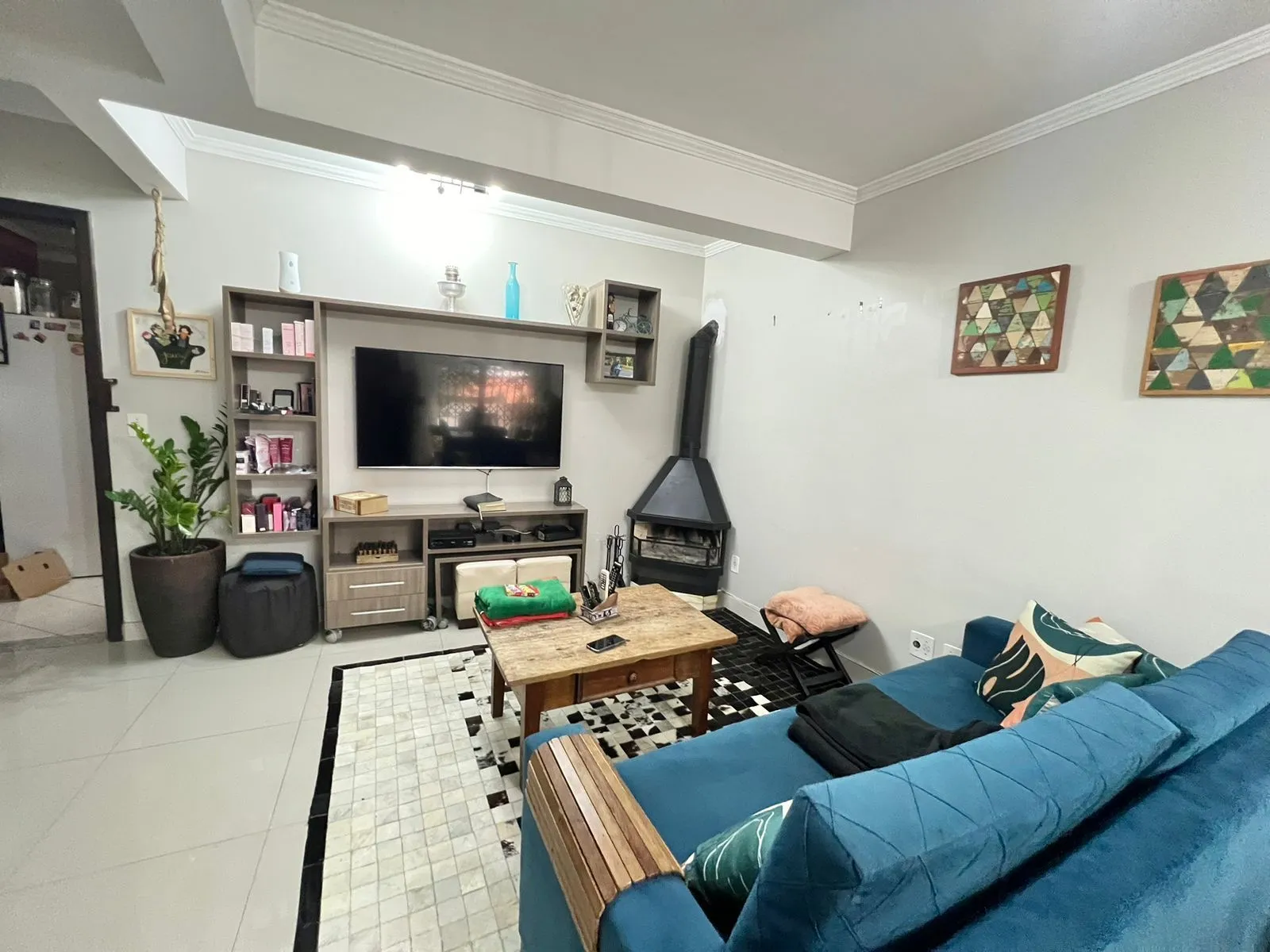 Imagem Casa à Venda em Sarandi - 3 Dormitórios, 1 Suíte, 2 vagas