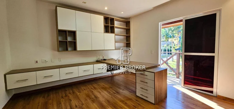 Imagem Casa à venda, 248 m² por R$ 997.000,00 - Vargem Grande - Teresópolis/RJ