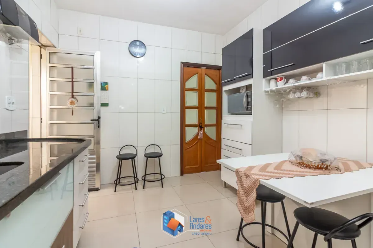 Imagem Casa para venda em Chácara Inglesa com 3 quartos, sendo 1 suíte, 187m²