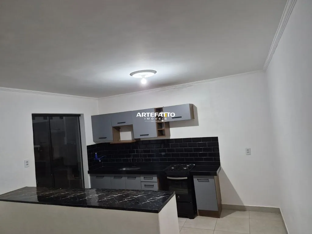 Imagem Sobrado Vila Santa Cruz, 3 dorm. sendo uma suíte com closet e sacada.