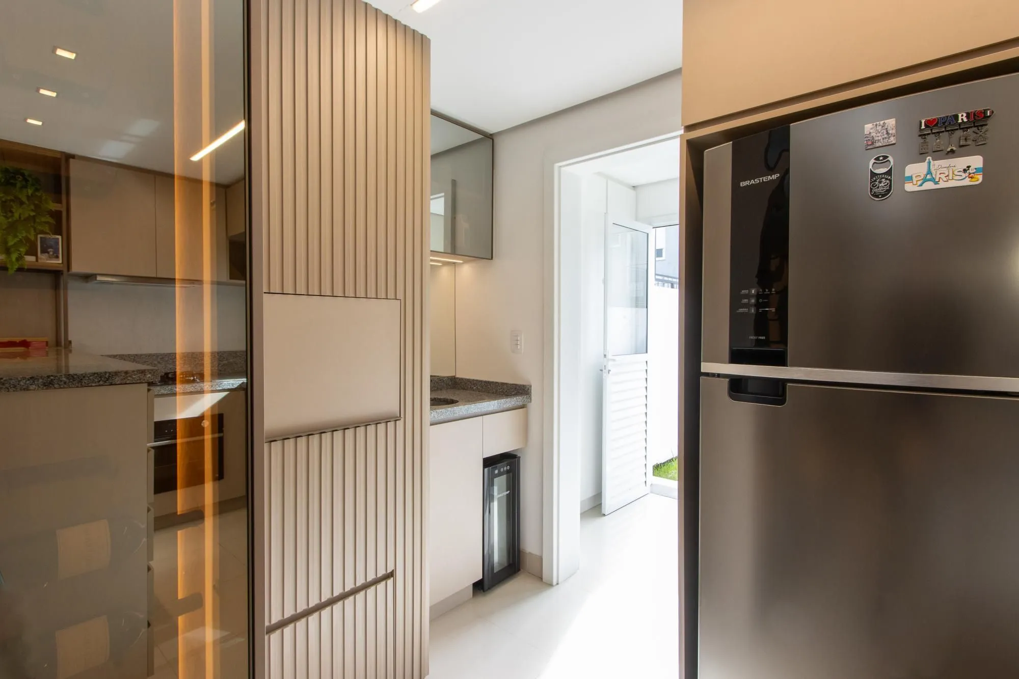Imagem Sobrado para Venda - 95,16m², 3 dormitórios, sendo 1 suites, 2 vagas - Hípica