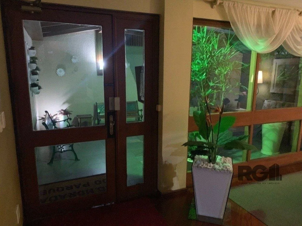 Imagem Duplex 2 dormitórios 1 vaga coberta em frente ao parque marinha do Brasil no Praia de Belas