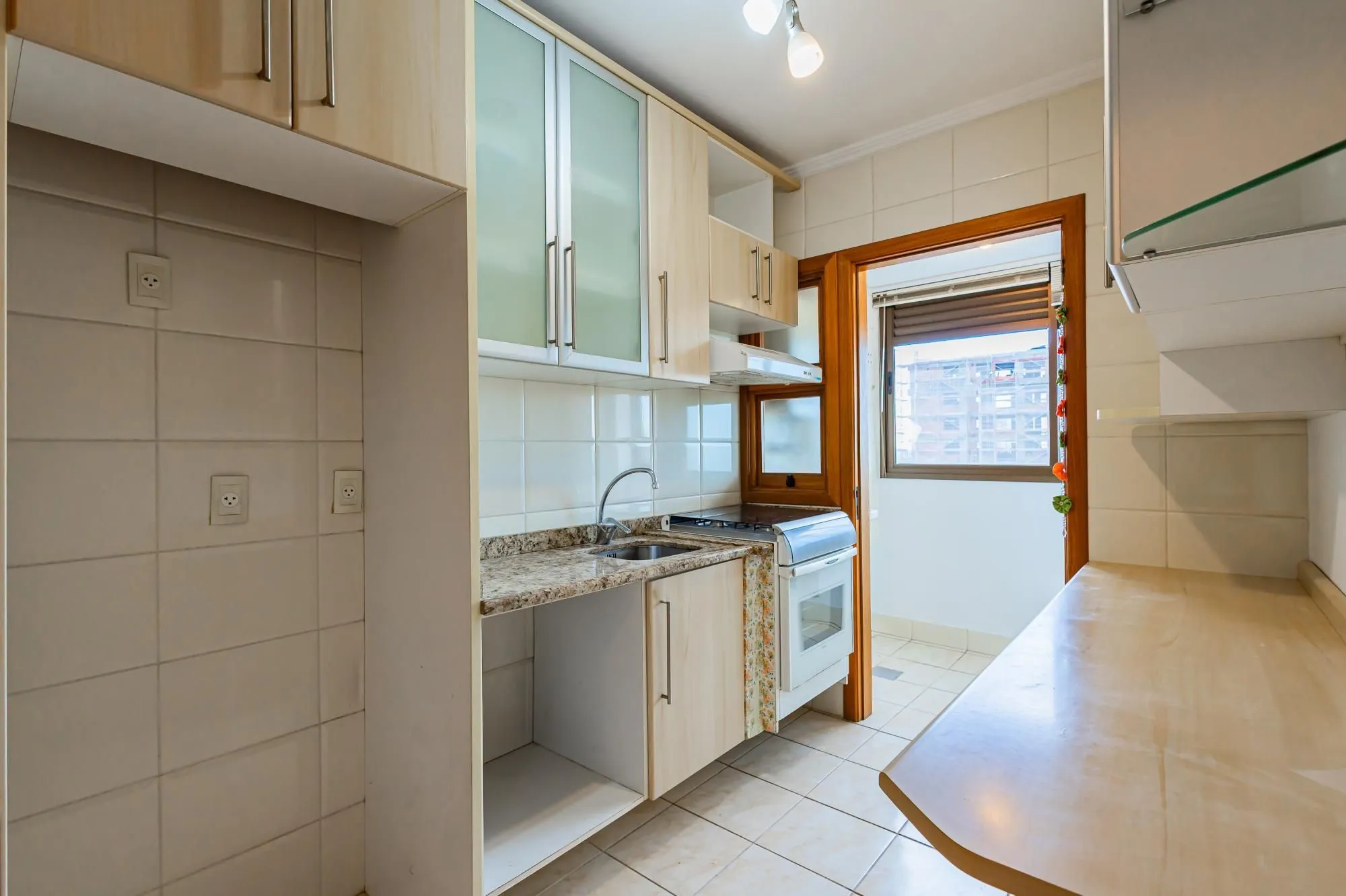 Imagem Colinas Garden Apartamento de 2 Dormitórios com Suíte e 2 Vagas no Bairro Passo d'Areia