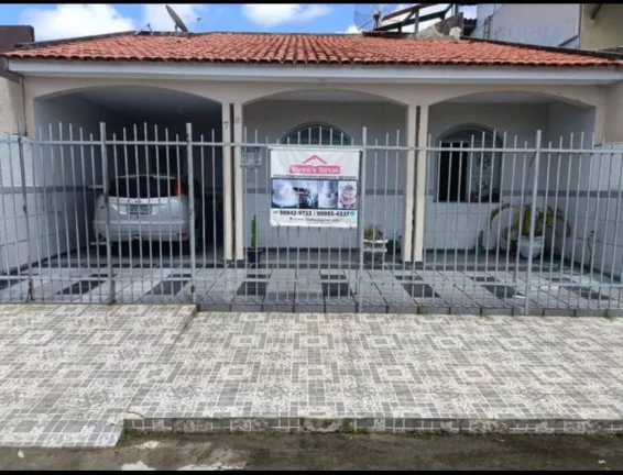 Casa no Conjunto Orlando Dantas - 3 Quartos, Suíte, 2 Vagas de Garagem - Confira!
