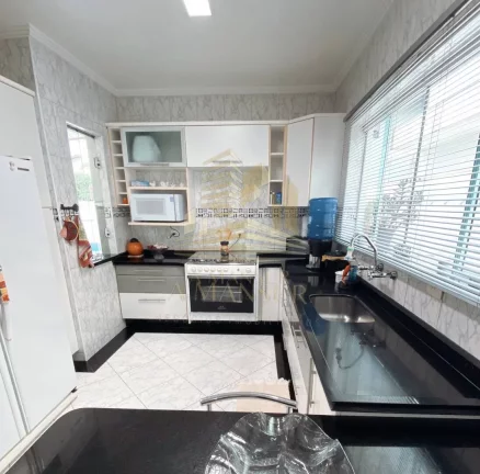 Imagem Casa na praia em condomínio fechado