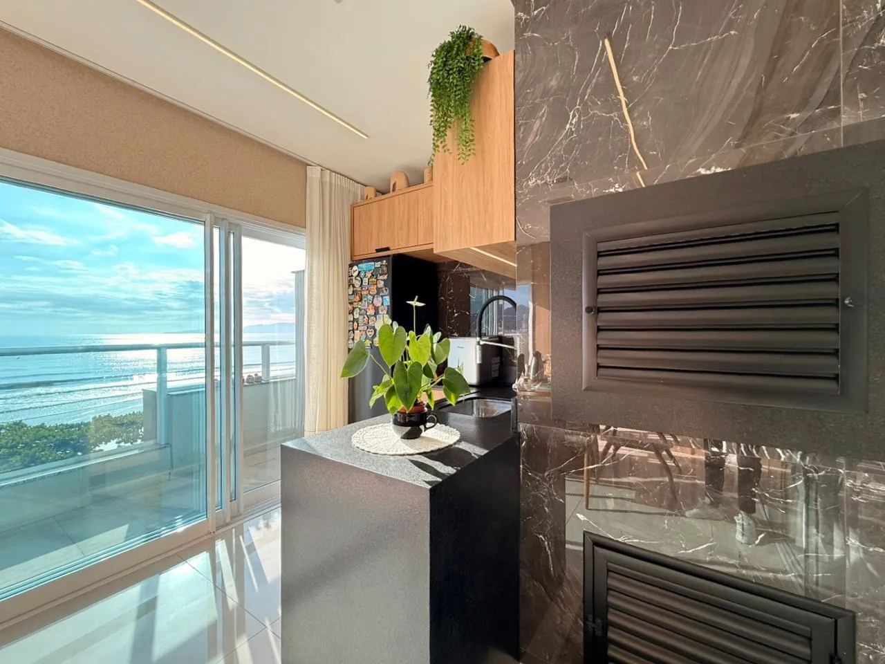 Imagem Apartamento com vista para o mar à venda com 292m2 por R$ 9.500.000,00