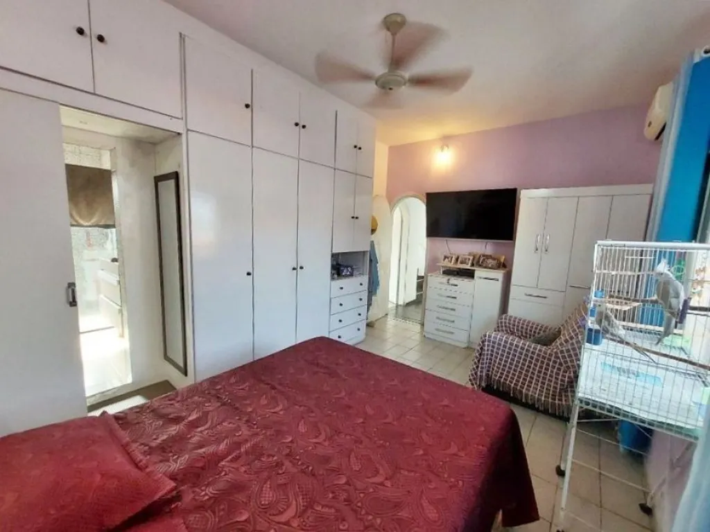 Imagem CASA COM 250,00 m² - BOQUEIRÃO - PRAIA GRANDE SP