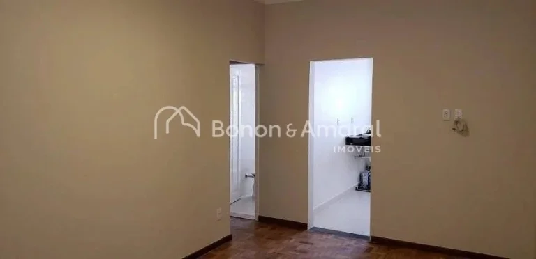 Imagem Ótima casa à venda no Jardim Nossa Senhora Auxiliadora! Com área privativa de 242m² e área tota...