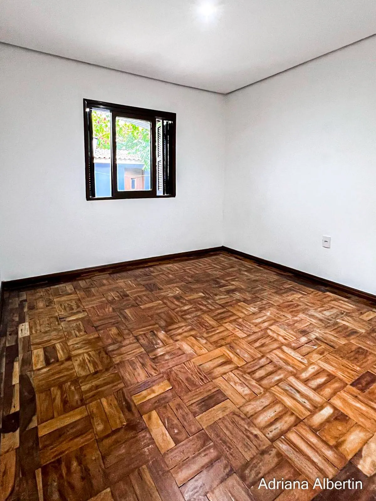 Imagem Casa para Venda - 180m², 3 dormitórios, sendo 1 suites, 2 vagas - Ipanema