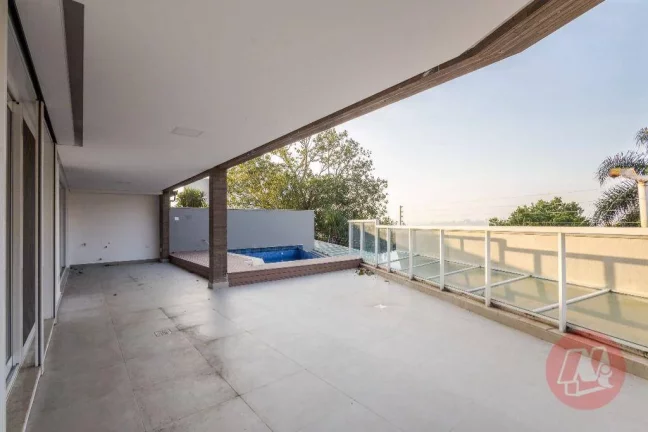 Imagem No Cristal, Garden de 315 m², 3 suítes, 3 vagas e piscina.