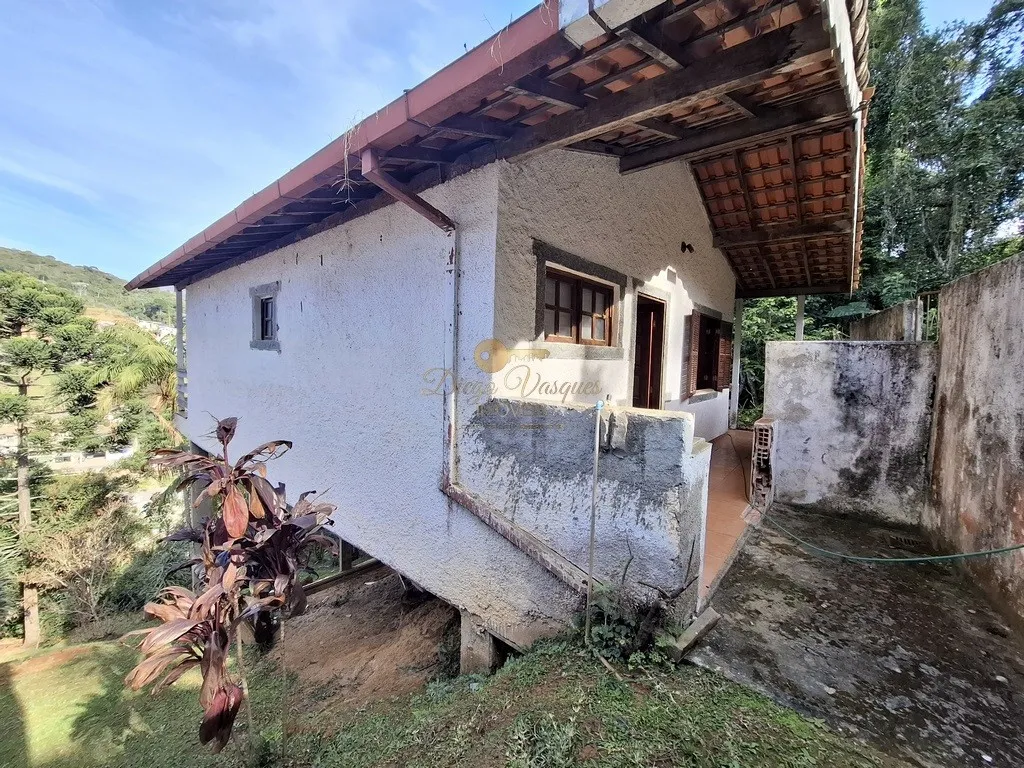 Imagem Casa para Venda em Teresópolis / RJ no bairro Cascata do Imbuí