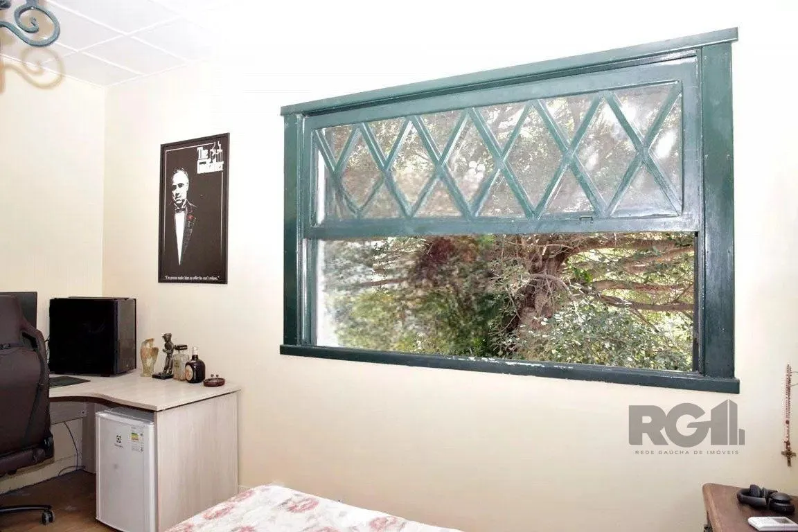 Imagem Casa 04 dormitórios, 01suíte, locação,234m² privativos, Petrópolis/Porto Alegre