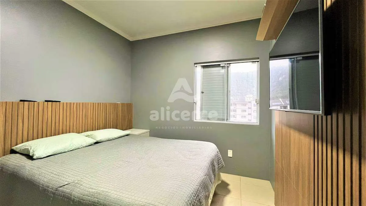 Imagem Oportunidade Única! Cobertura Frente Mar na Praia Brava com Terraço Privativo