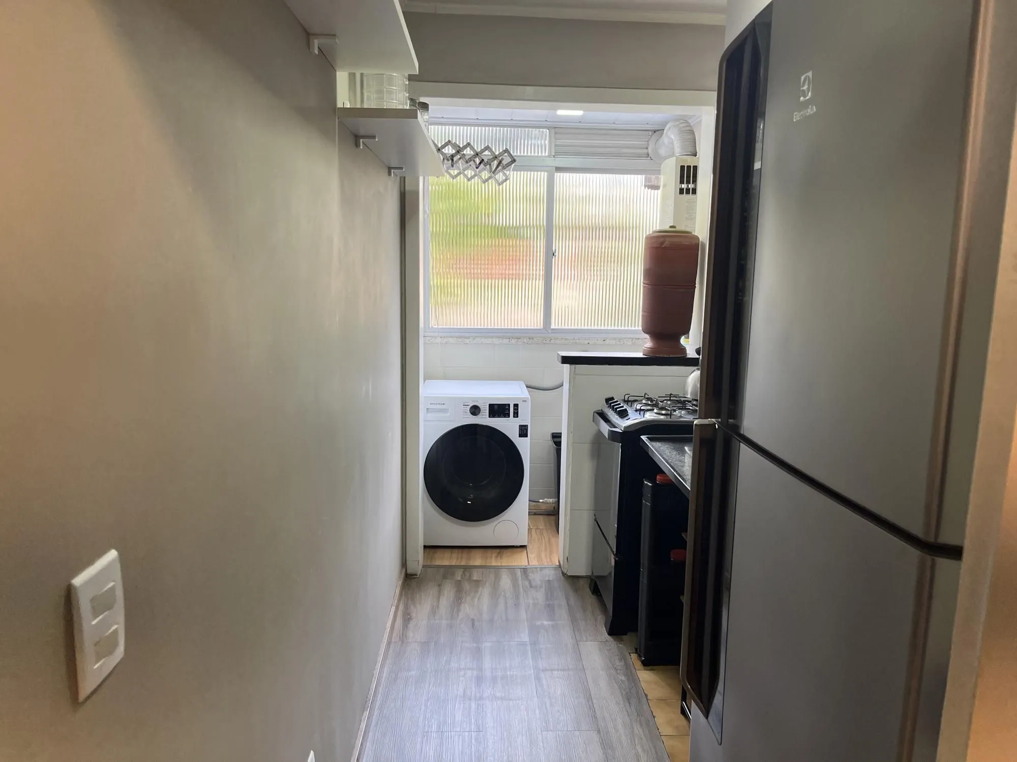 Imagem Apartamento com 02 quartos no Bairro Passo da Areia, Porto Alegre