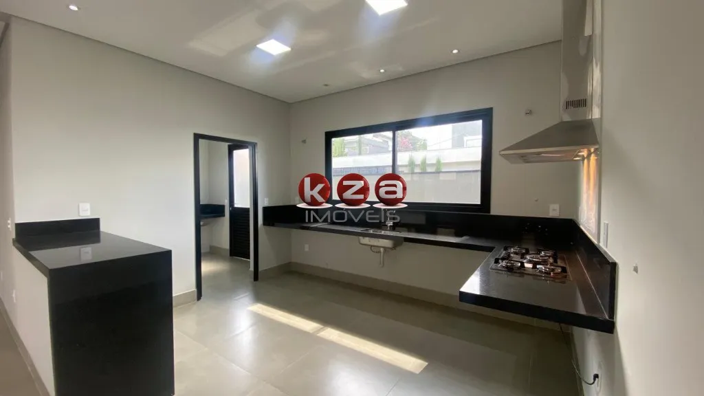 Imagem Casa de alto padrão em condomínio à venda em Valinhos-SP, bairro Pinheiro: 3 quartos, 3 suítes, 2 salas e 176,25 m² de área.