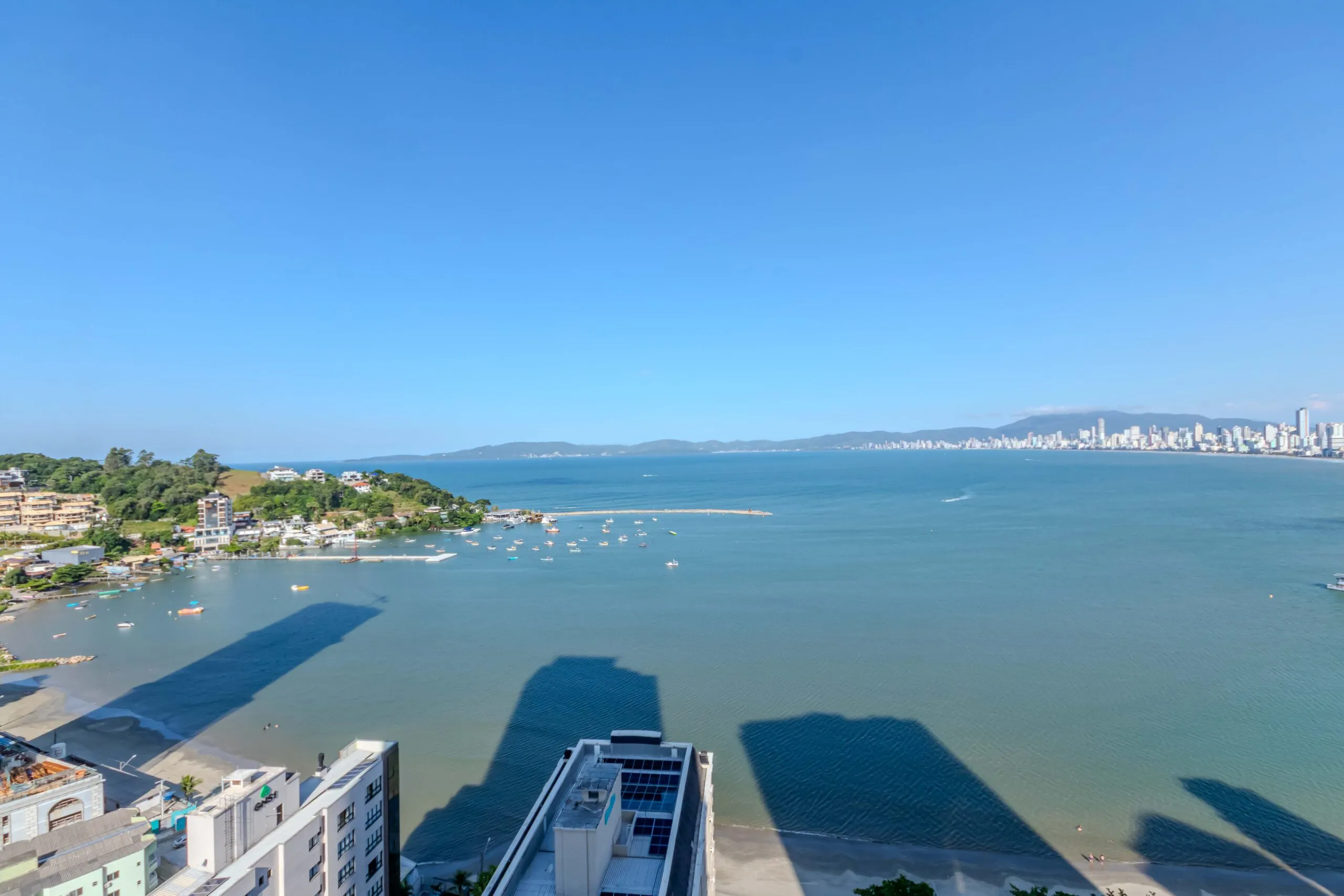 Imagem Apartamento com vista para o mar à venda com 180m2 por R$ 7.200.000,00