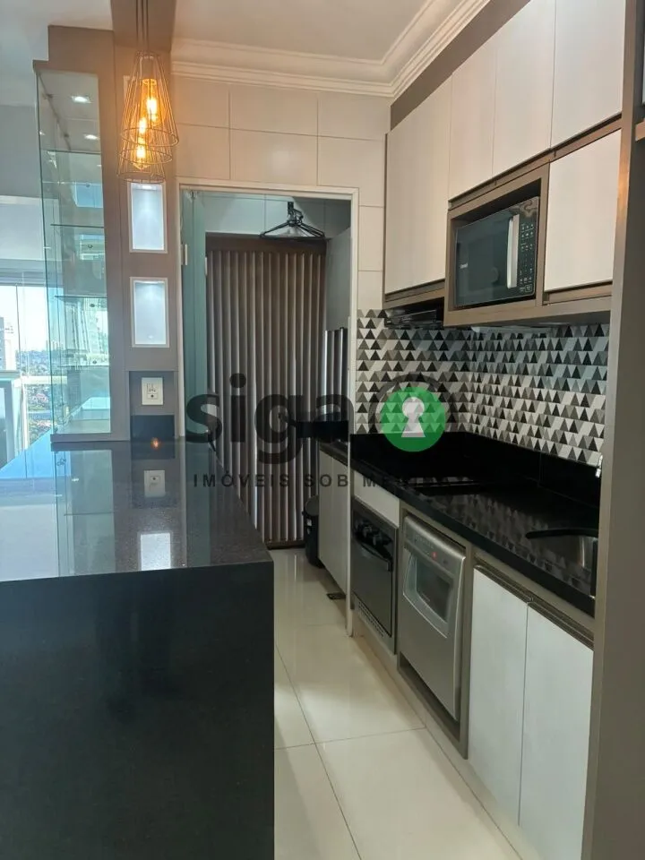 Imagem LOCAÇÃO Apartamento (Semi Mobiliado) Campo Belo com 2 quartos, uma suíte e duas Vagas