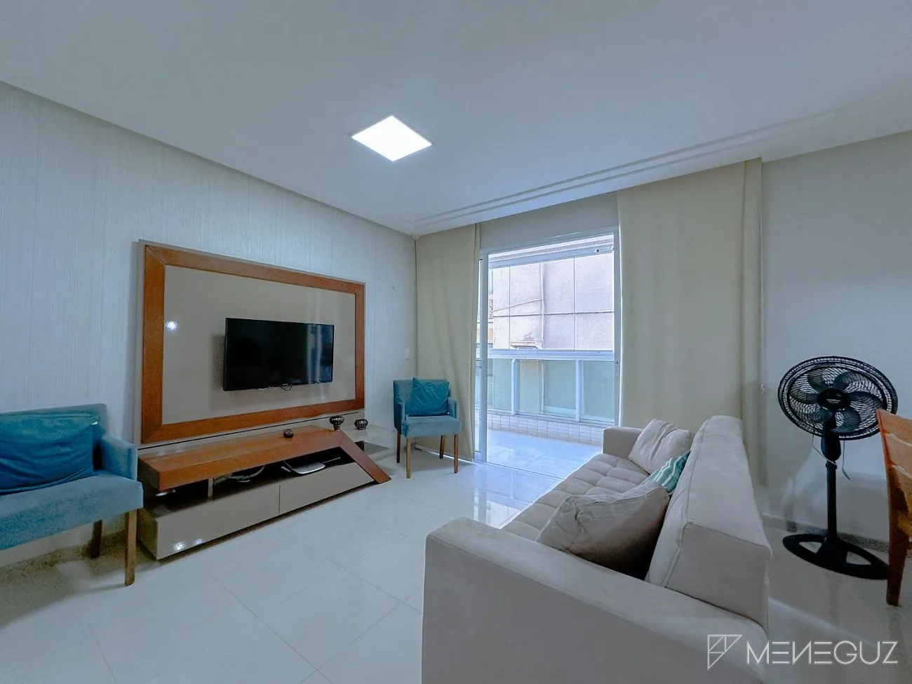 Imagem APARTAMENTO 3 QUARTOS A VENDA DE FRENTE PARA O MAR TOTALMENTE MOBILIADO E DECORADO