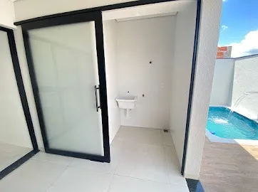 Imagem Oásis de Conforto e Elegância em Condomínio Exclusivo