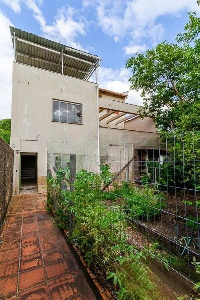 Imagem Casa de 3 dormitórios no bairro Vila Jardim