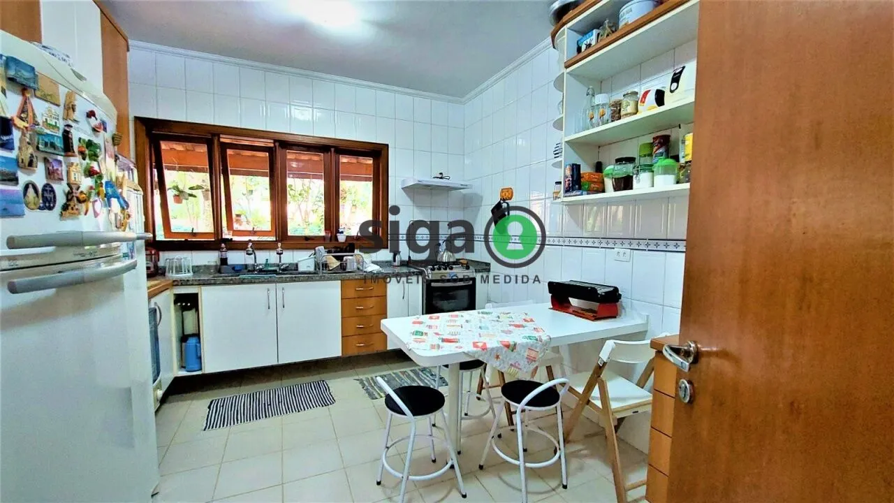 Imagem Casa a venda 225 m² 4 dormitórios 1 suíte 4 vagas - Jardim das Flores - Cotia -SP
