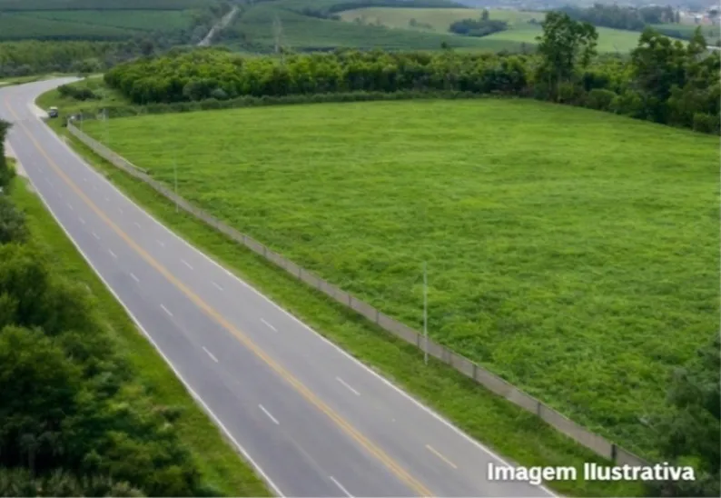 Foto do imóvel OPORTUNIDADE Área de 24200m² de R$ 9.500.000k Por APENAS R$ 5.800.000k mil Aceito Permuta em Centro, Salto de Pirapora - SP