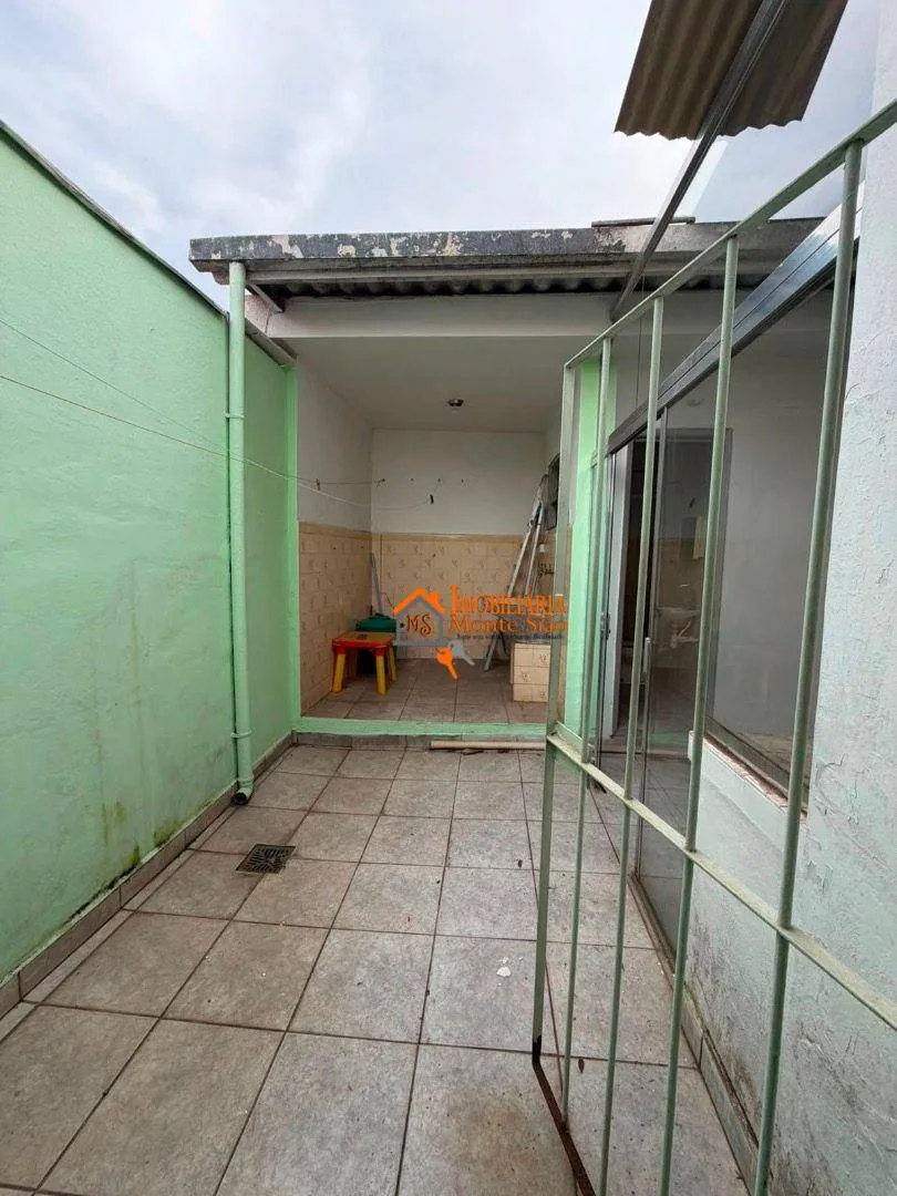 Imagem Sobrado com 2 dormitórios à venda, 168 m² por R$ 530.000,00 - Vila Galvão - Guarulhos/SP