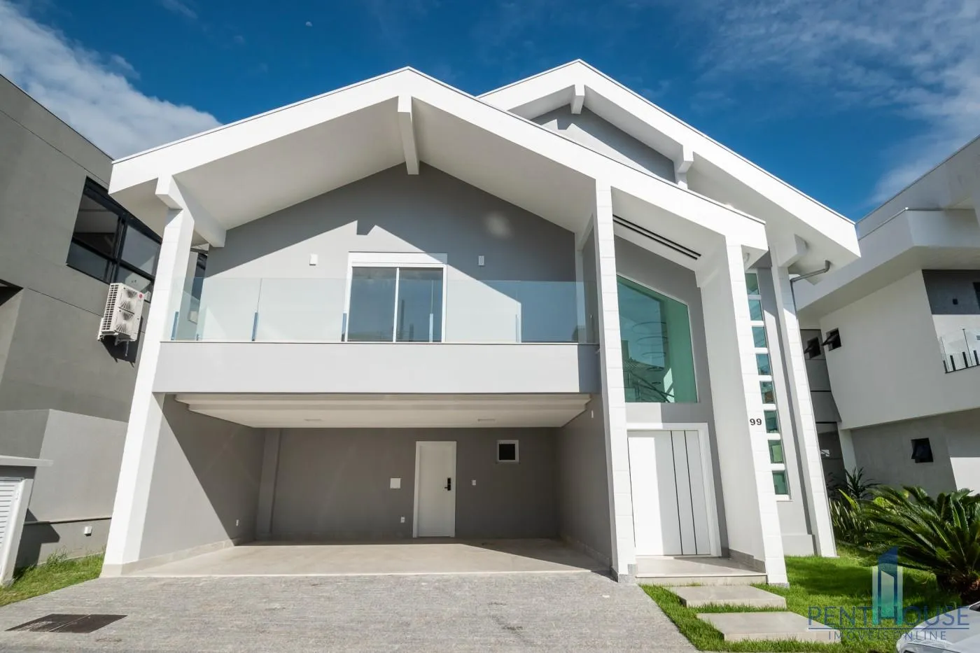 Casa em Condomínio para Venda em Balneário Camboriú, ARIRIBÁ, 5 dormitórios, 5 suítes, 6 banheiros, 3 vagas em Avenida das Arapongas, 1265 - ARIRIBÁ, Balneário Camboriú - SC