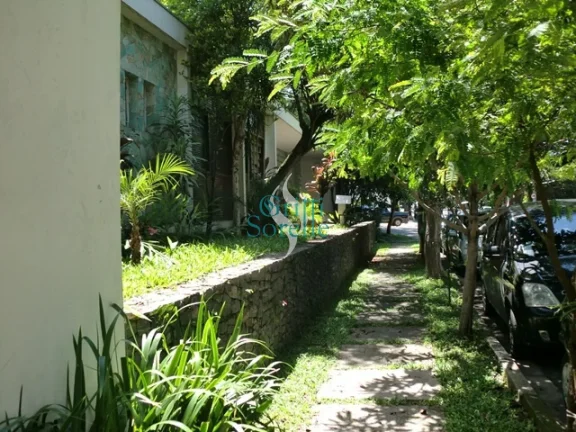 Imagem Casa Térrea à Venda na Vila Madalena - São Paulo/SP.