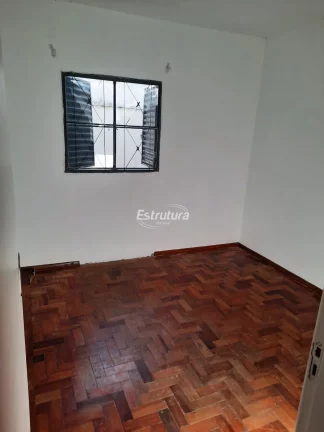 Imagem Excelente casa de três dormitórios em ótima localização