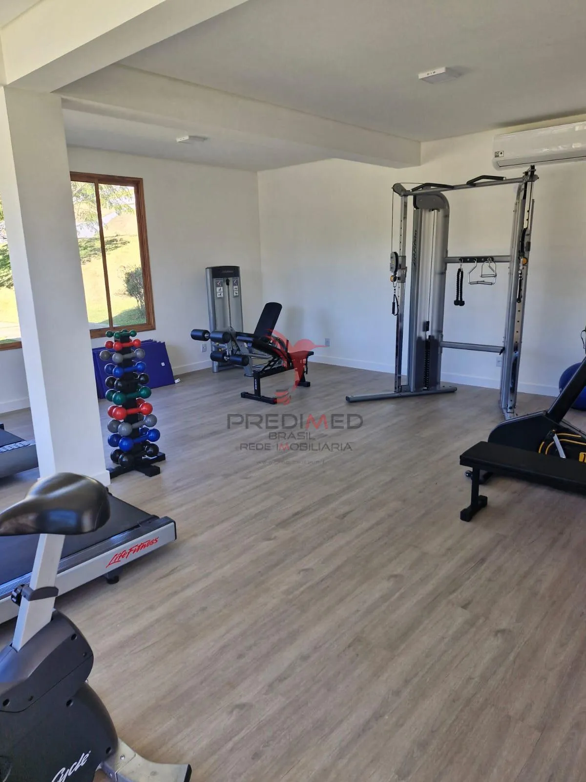 Imagem TE24114 - TERRENO À VENDA NO CONDOMÍNIO RESIDENCIAL SANTA BÁRBARA