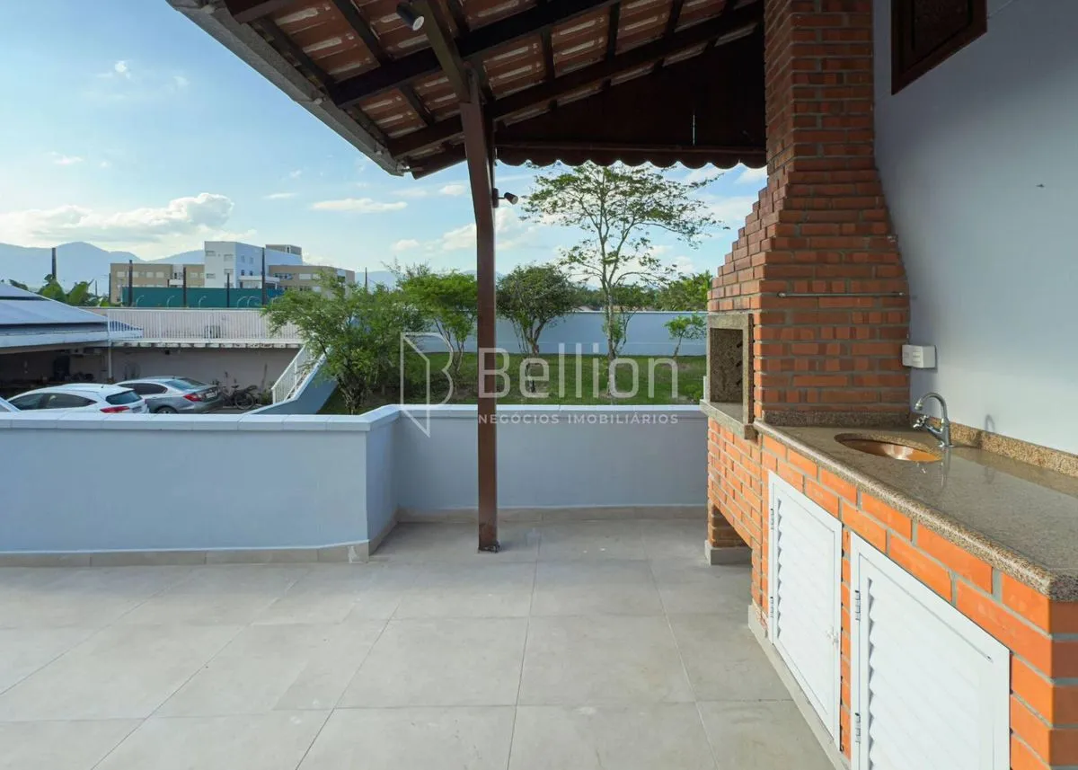 Imagem Casa com amplo terreno e área de festa no Bairro Nações, em Timbó